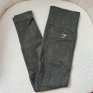 Gymshark Adapt Fleck Leggings in Green in Size Small